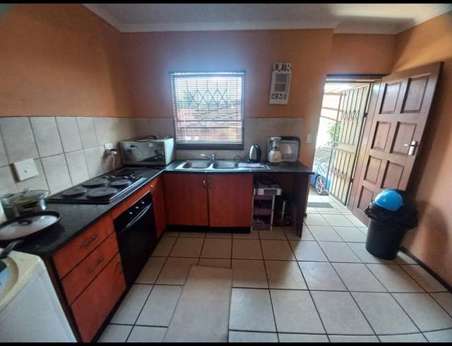 2 BEDROOM HOUSE FOR SALE IN HEATHERVIEW